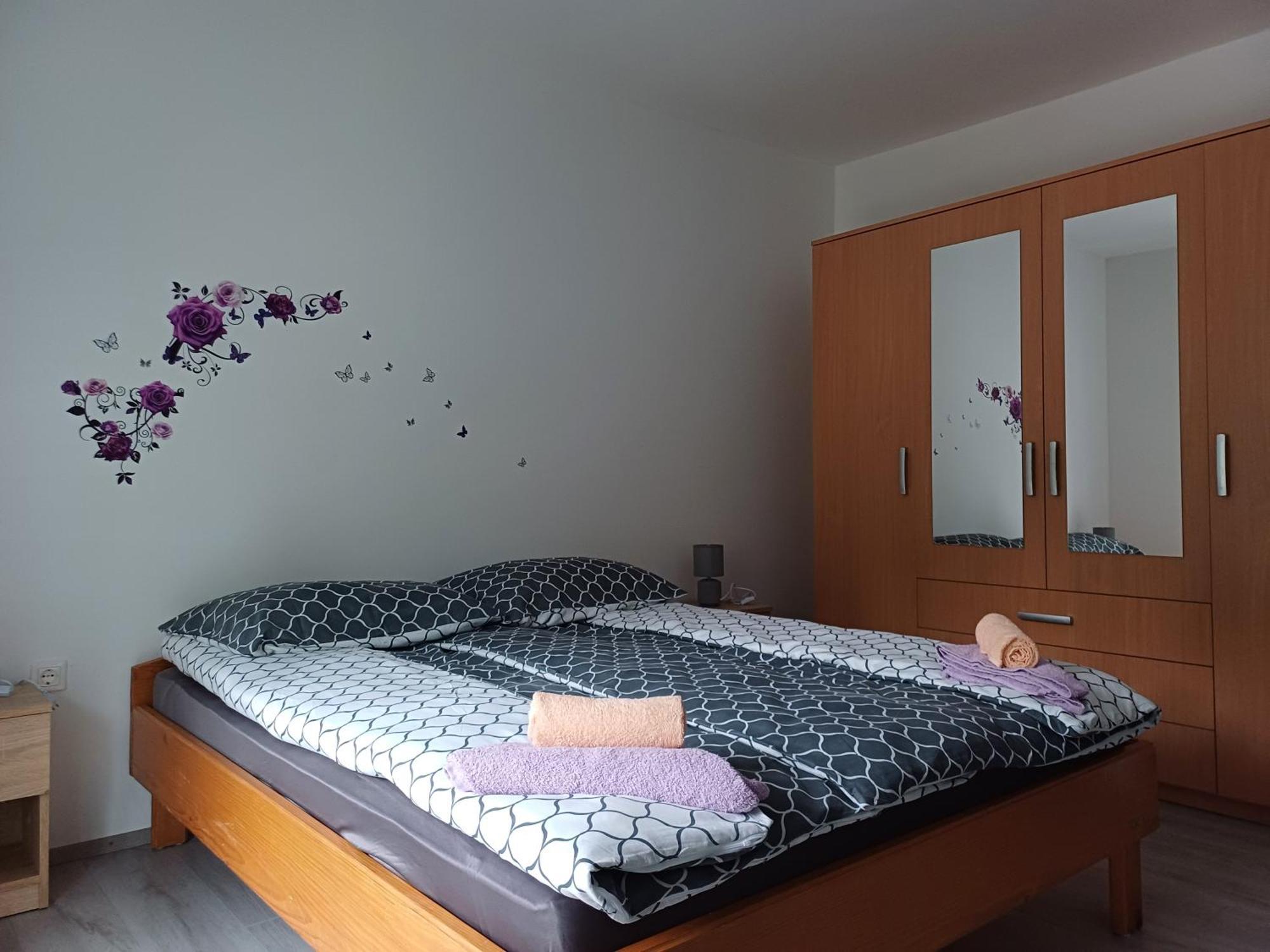 Apartma Ginga Osilnica Exteriör bild